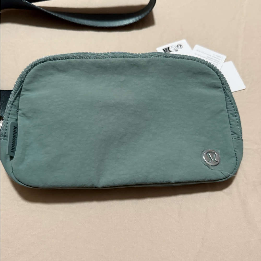 Lululemon Athletica Everywhere Belt Bag NWT